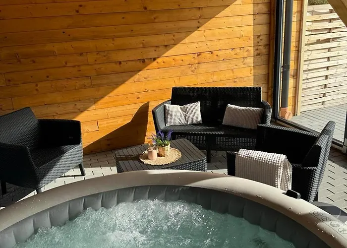 Ferienhaus Nad Stawami Z Jacuzzi I Sauna 1 *